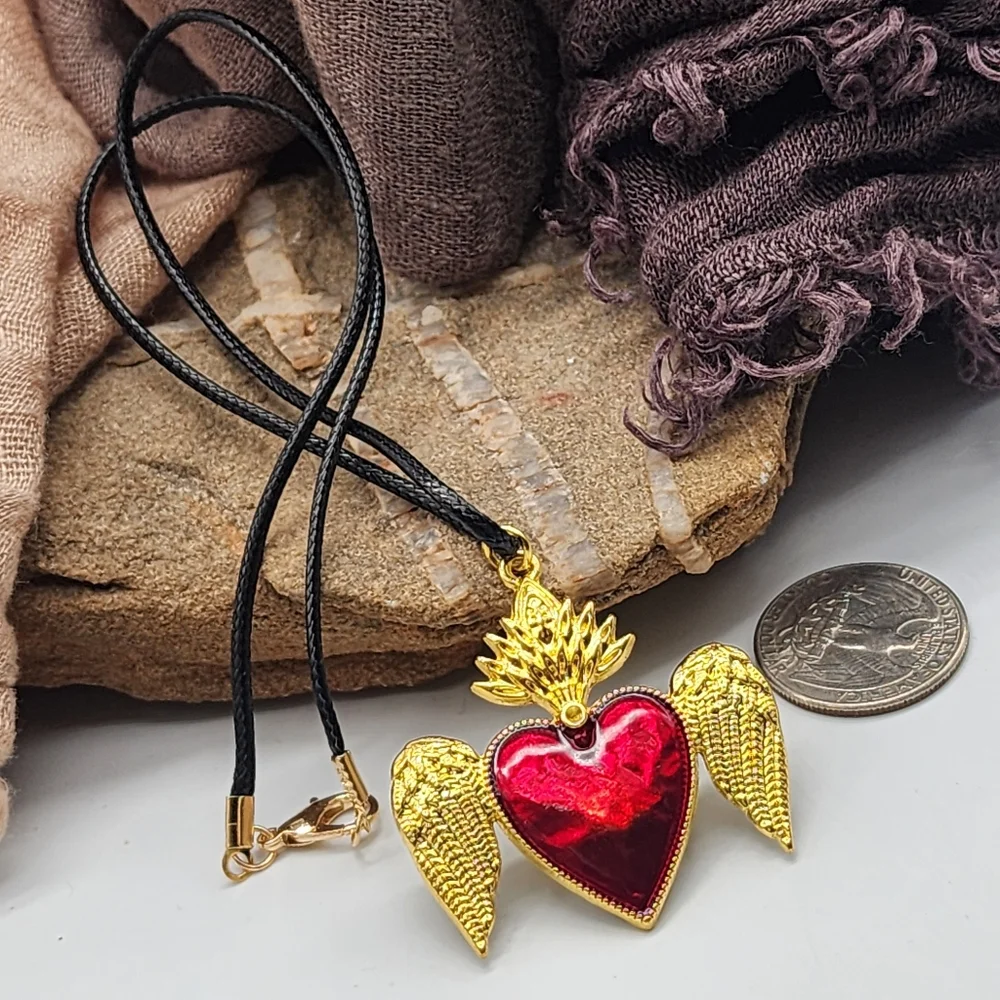 Boho Gold Pendant Heart Wings Spiritua Necklace Frida Khalo Red Heart